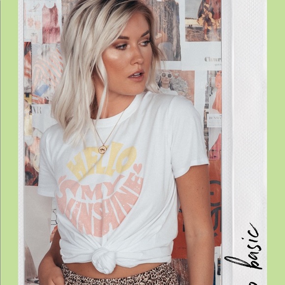 vestique Tops - Vestibule Graphic Tee